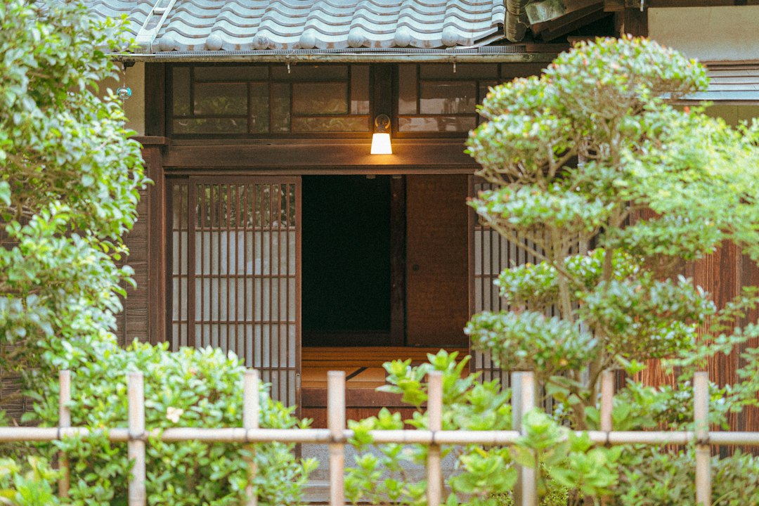 喪中に獅子舞は迎えていい？断るときの張り紙とご祝儀、忌中の場合を解説